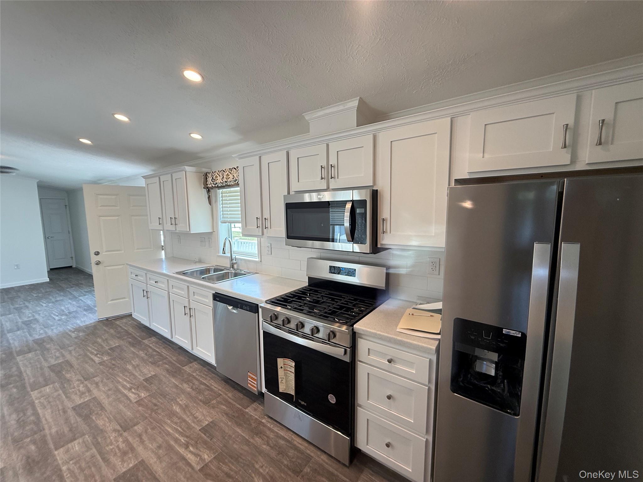 412 4TH Avenue – For Sale photo 7
