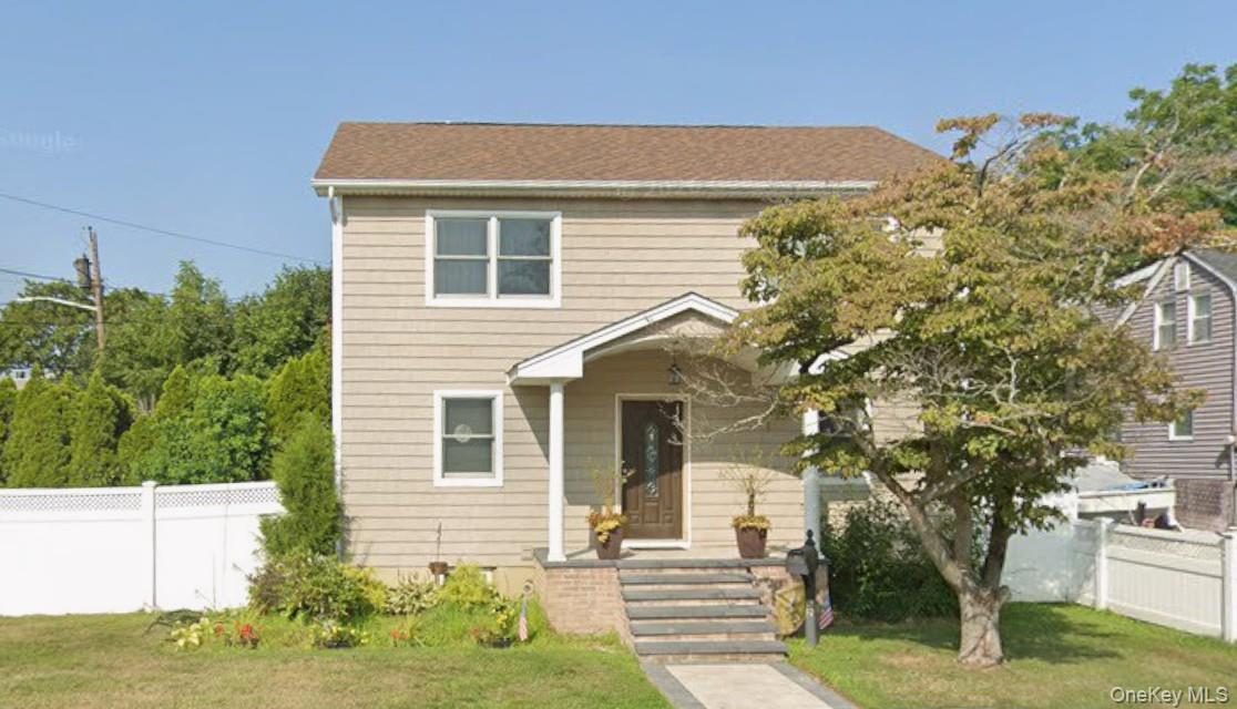 52 Concord Avenue – For Sale
