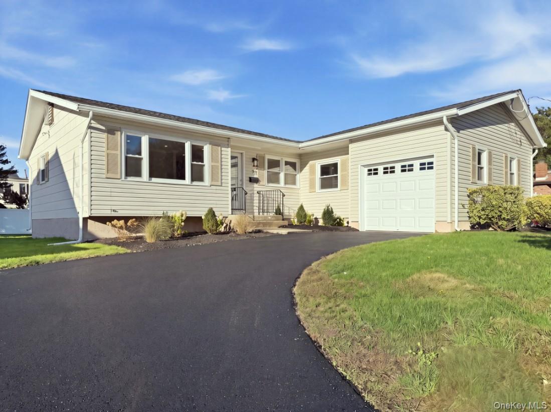 71 Roderick Road – For Sale