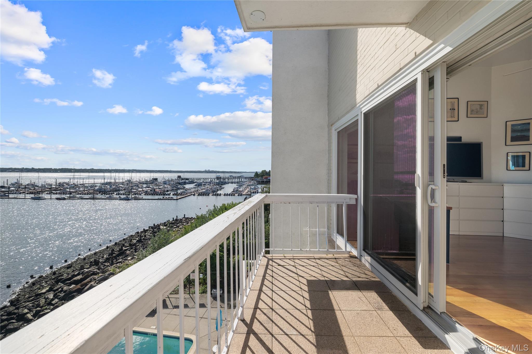 190 Schofield Street, Unit 3A