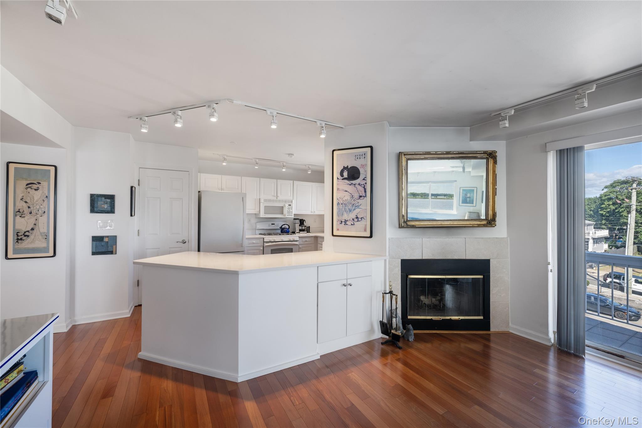 190 Schofield Street, Unit 3A photo 9