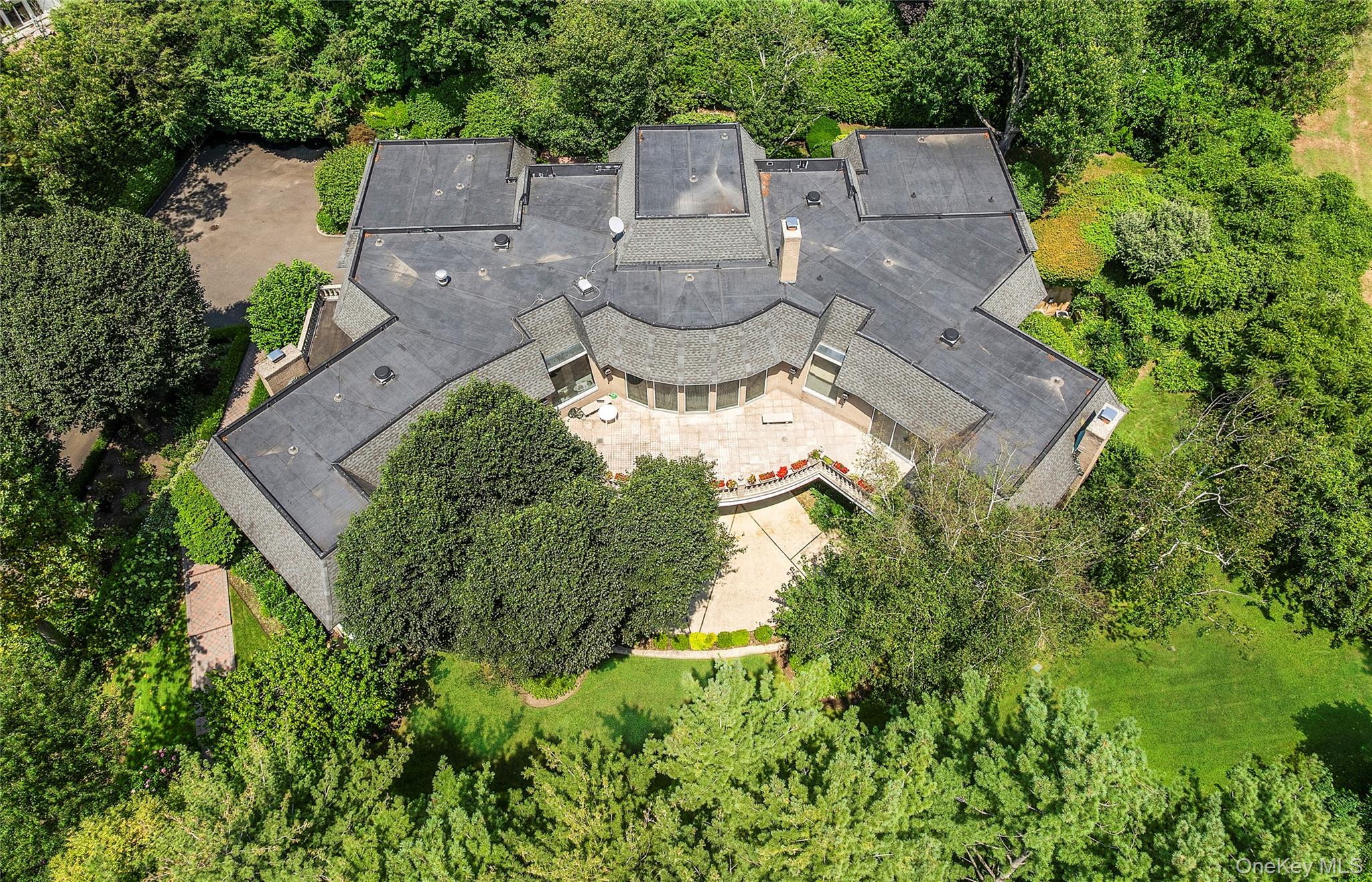 13 Chanticlare Drive – For Sale photo 44