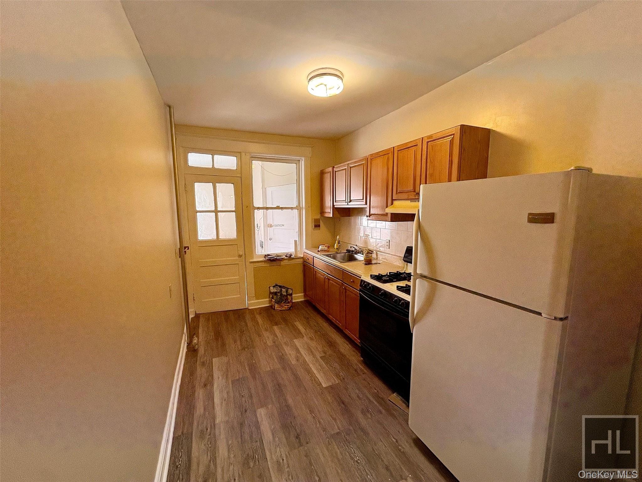 100 Mclean Avenue – For Rent photo 9