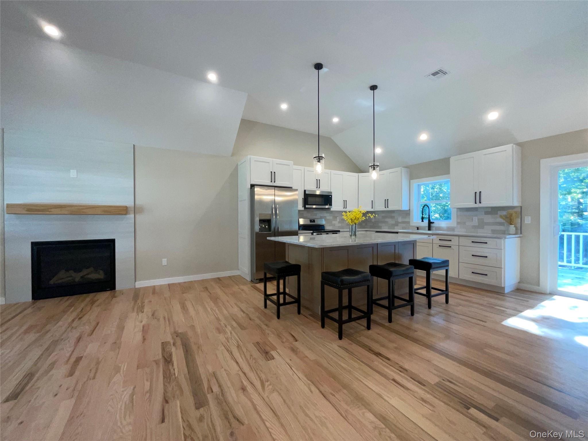 186 Huguenot Drive – For Sale photo 4