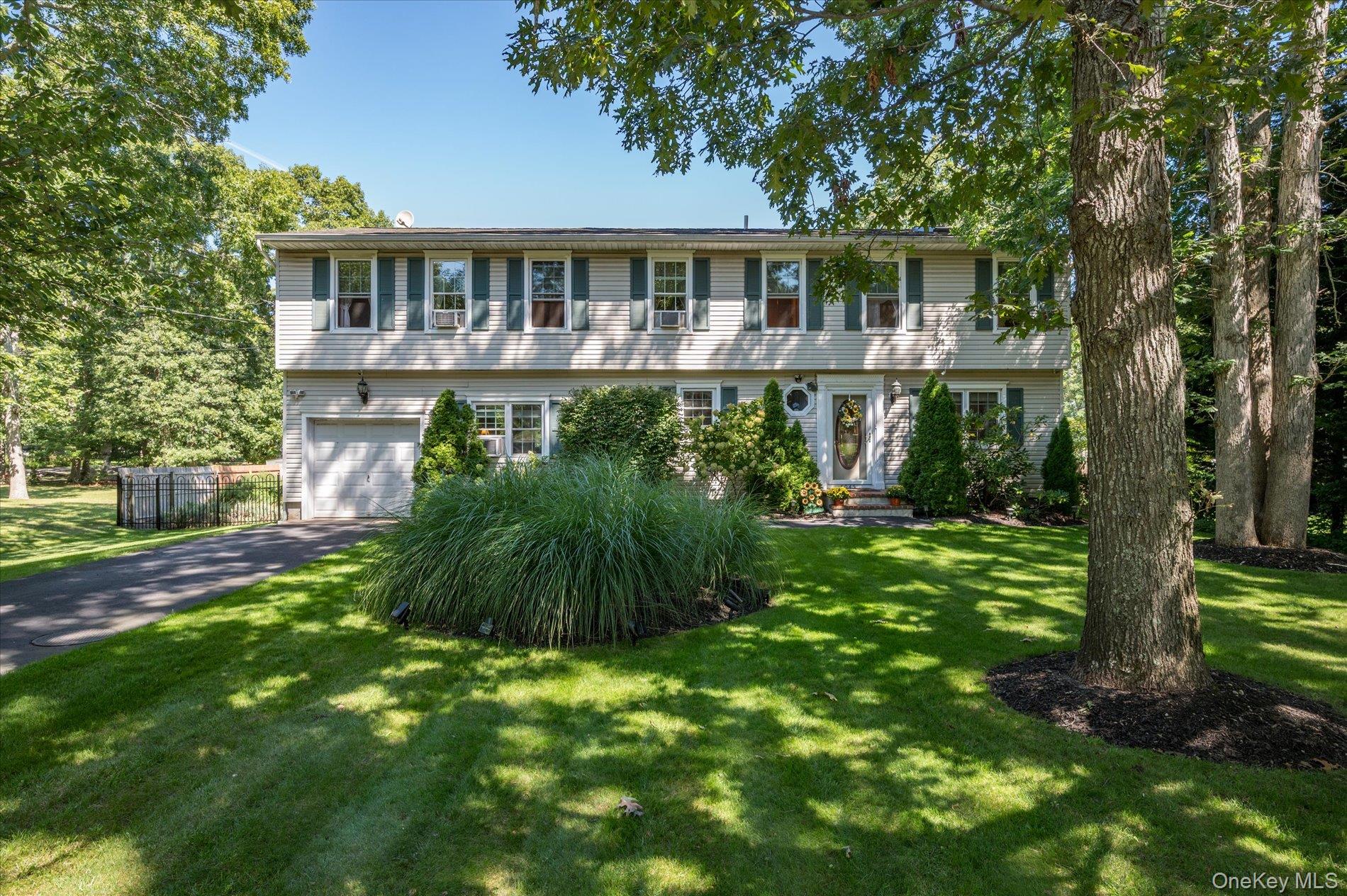 Main Bayview Main Bayview – For Sale