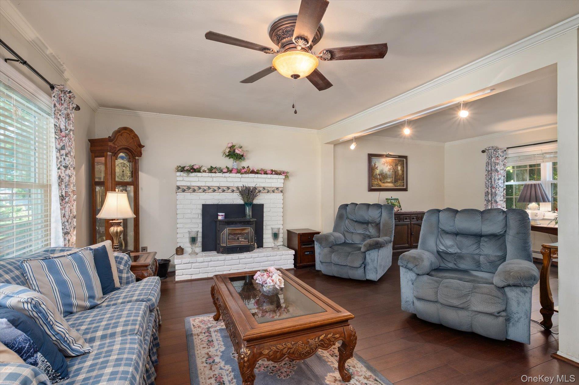 Main Bayview Main Bayview – For Sale photo 4