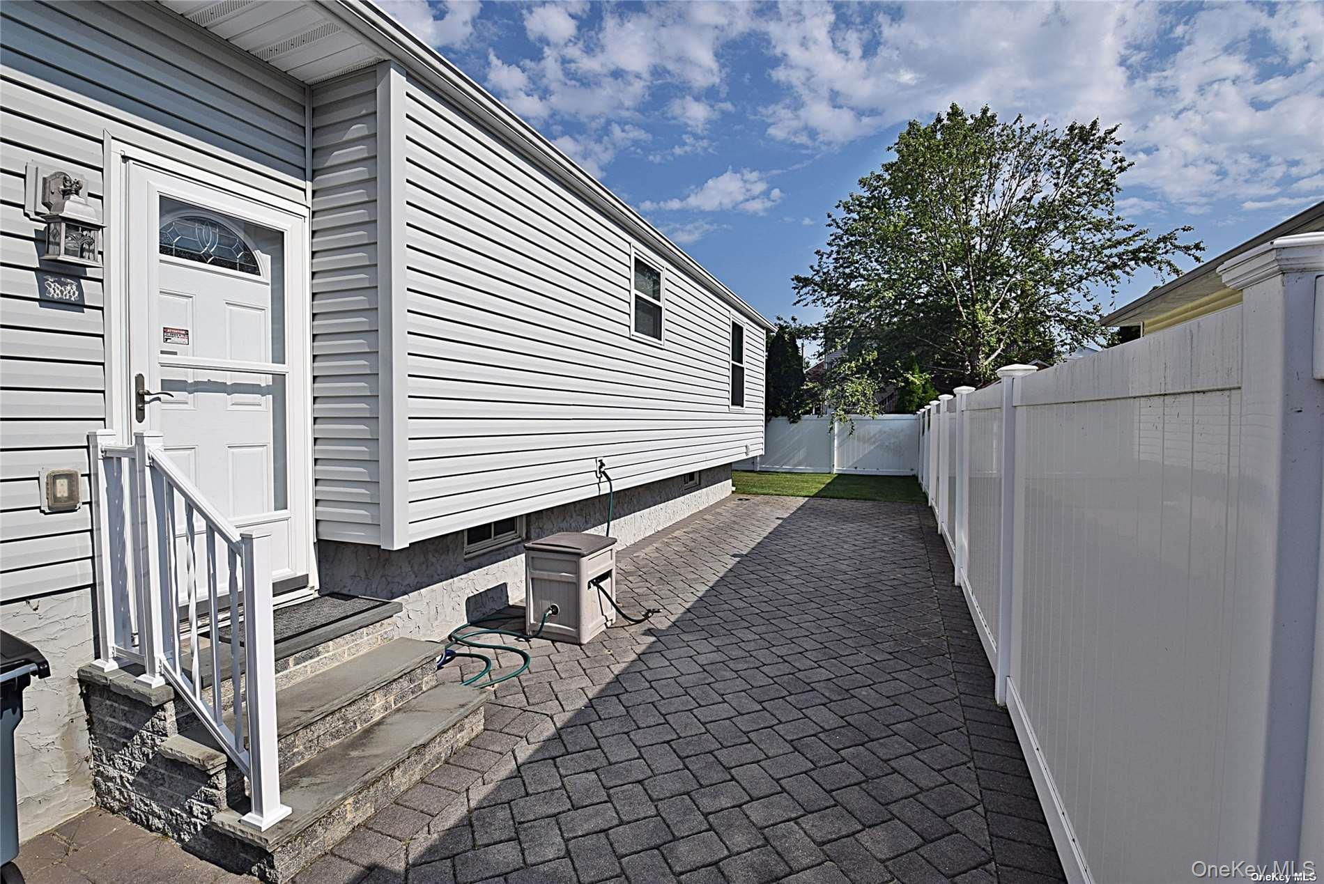 203 Chelsea Avenue – For Sale photo 23