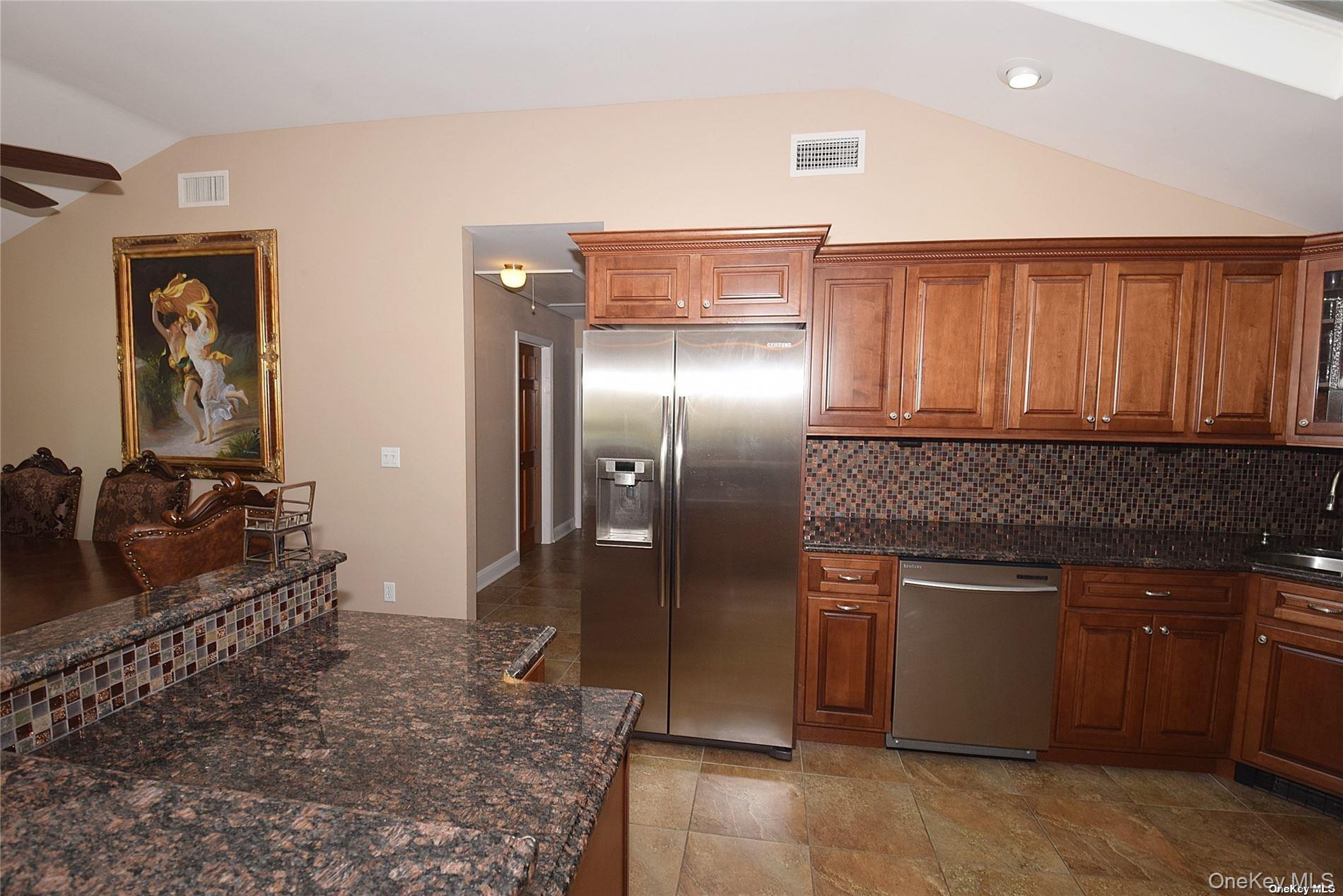 203 Chelsea Avenue – For Sale photo 8