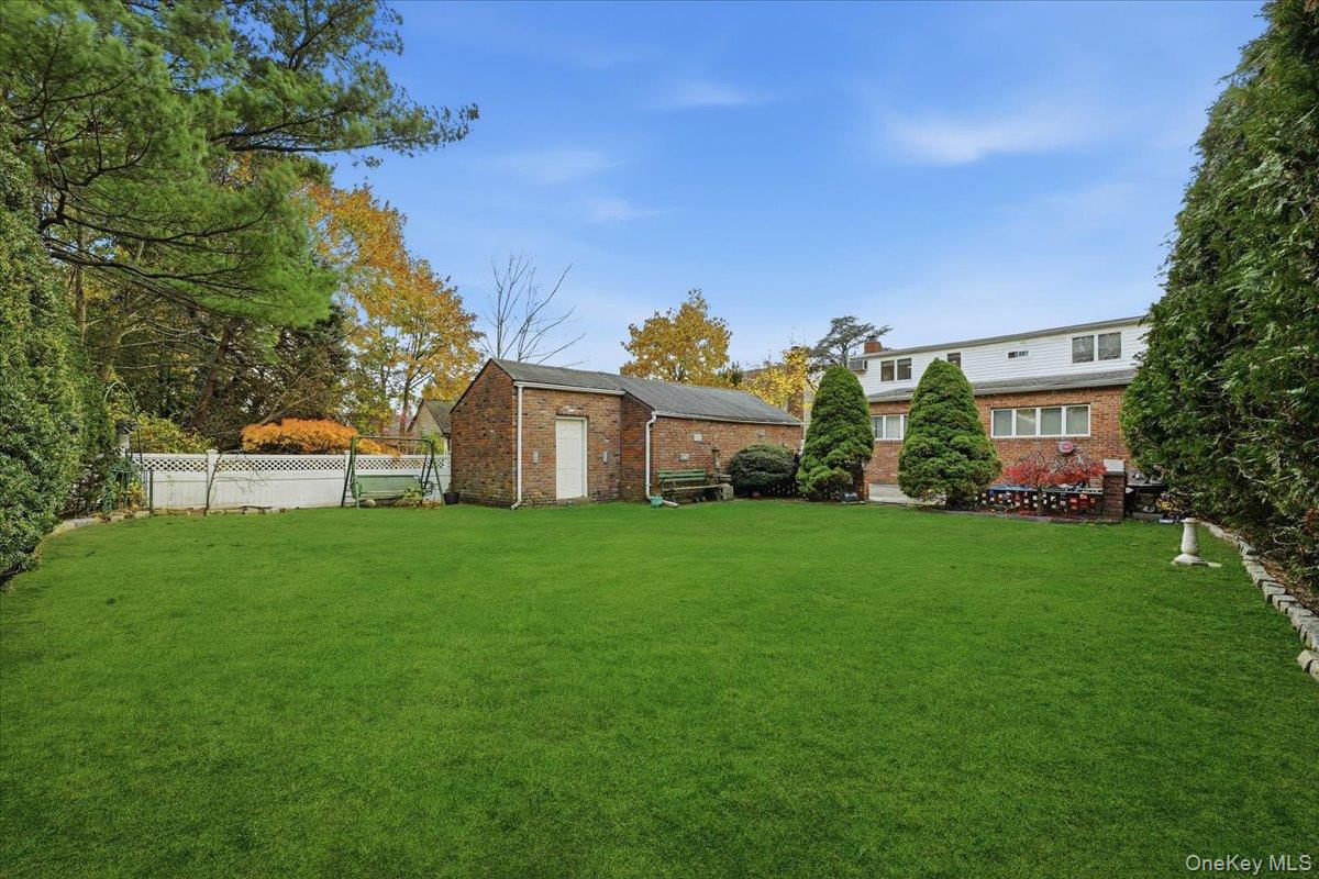 120 Bruce Terrace – For Sale photo 33
