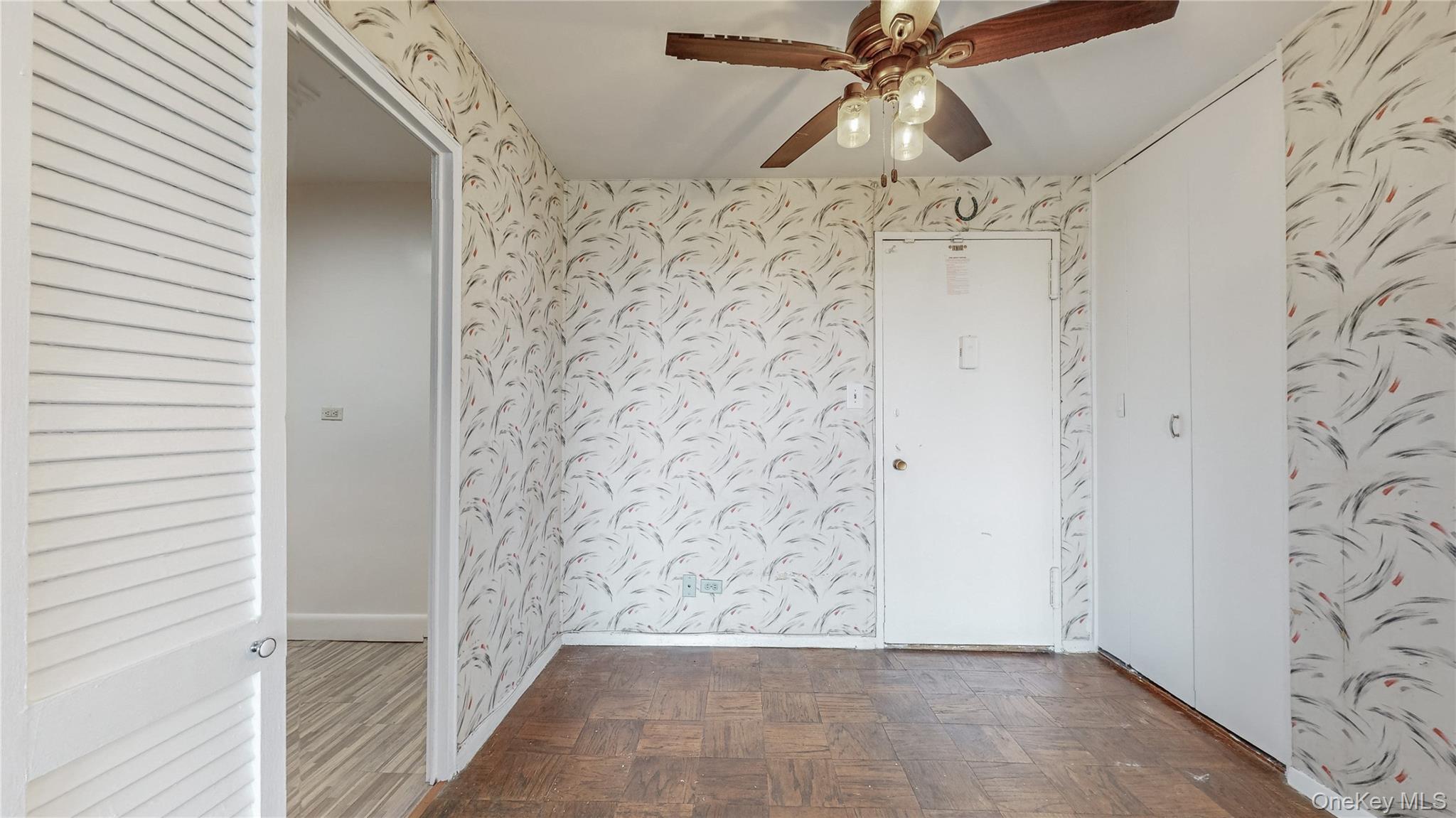 6120 Grand Central Parkway, Unit A704 photo 3