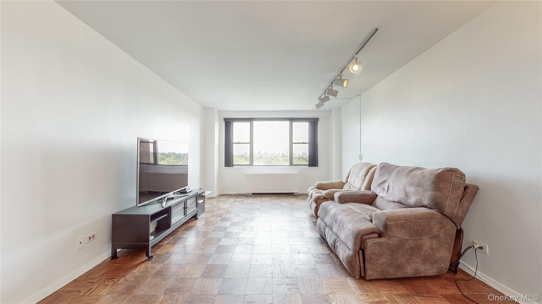 6120 Grand Central Parkway, Unit A704 photo 8