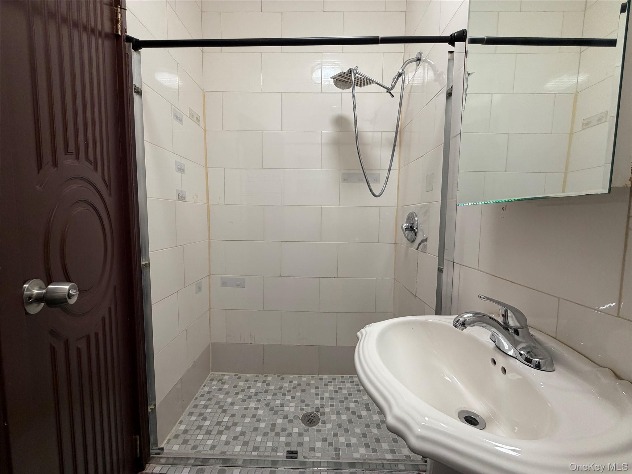 50 Main Street – For Rent photo 5