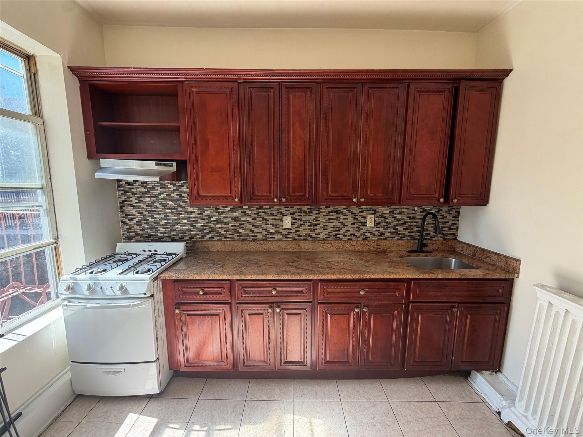 50 Main Street – For Rent photo 3