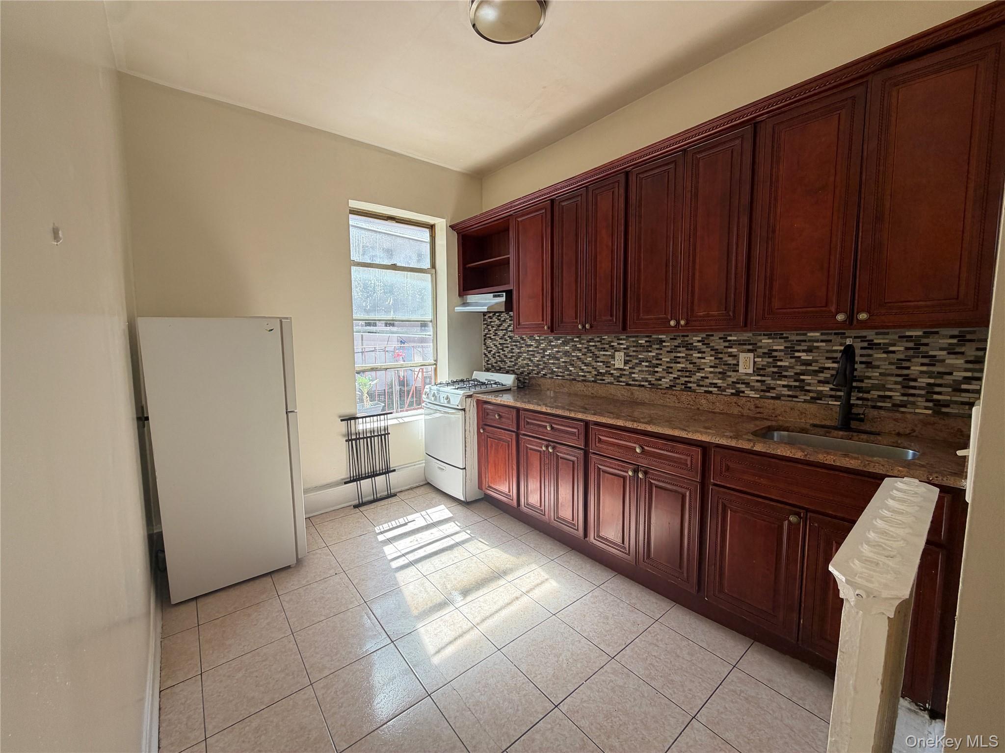 50 Main Street – For Rent photo 2