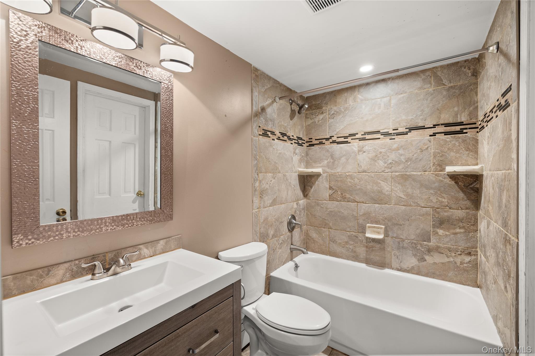 20A Hilltop Avenue – For Rent photo 16