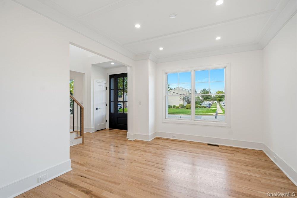 32 Jerold Street – For Sale photo 8