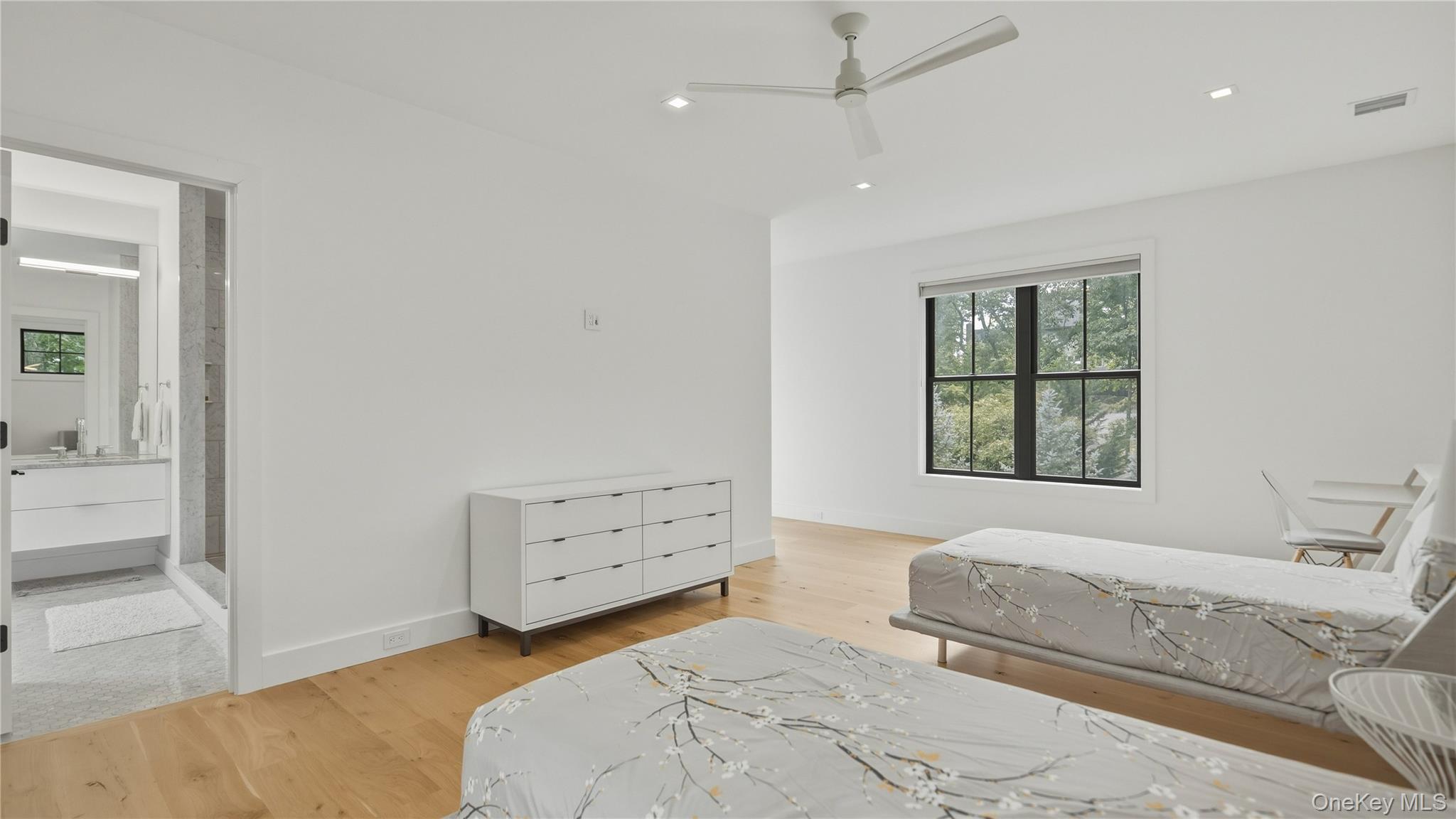 2 Bayview Avenue – For Sale photo 17