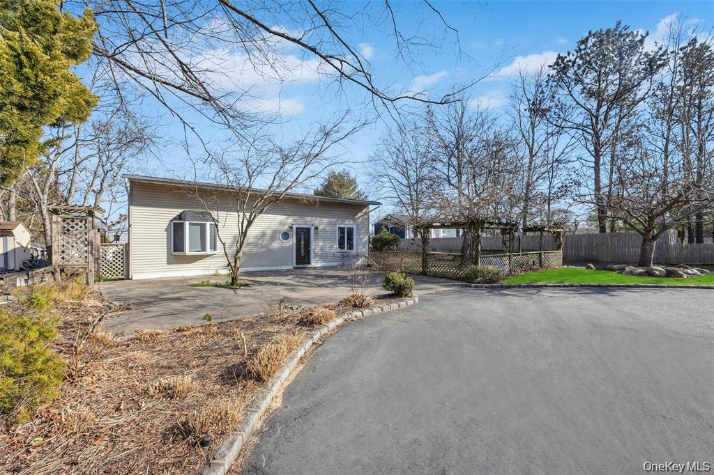 79 C Traction Boulevard – For Sale
