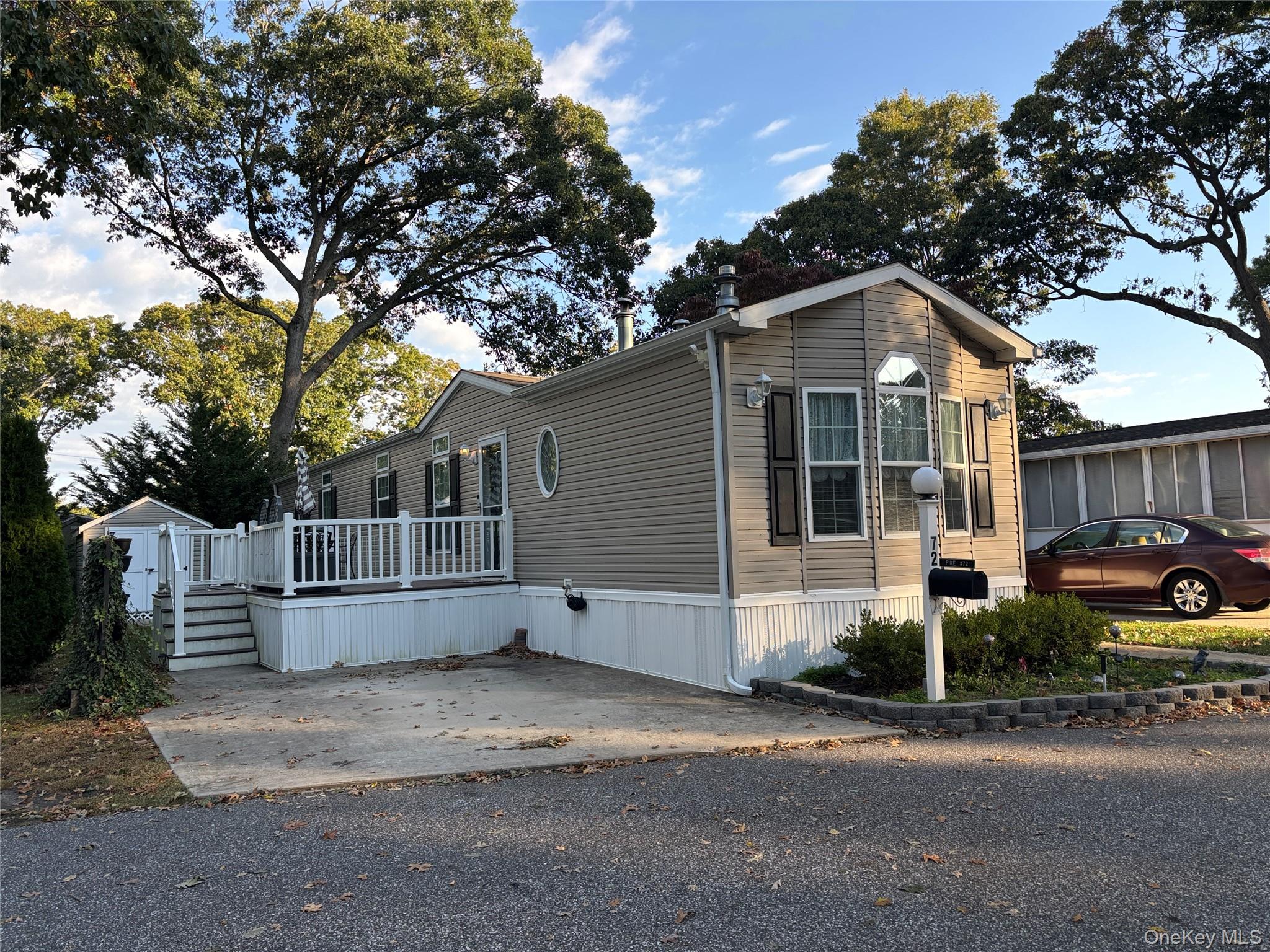 1661 Old Country Road, Unit 72