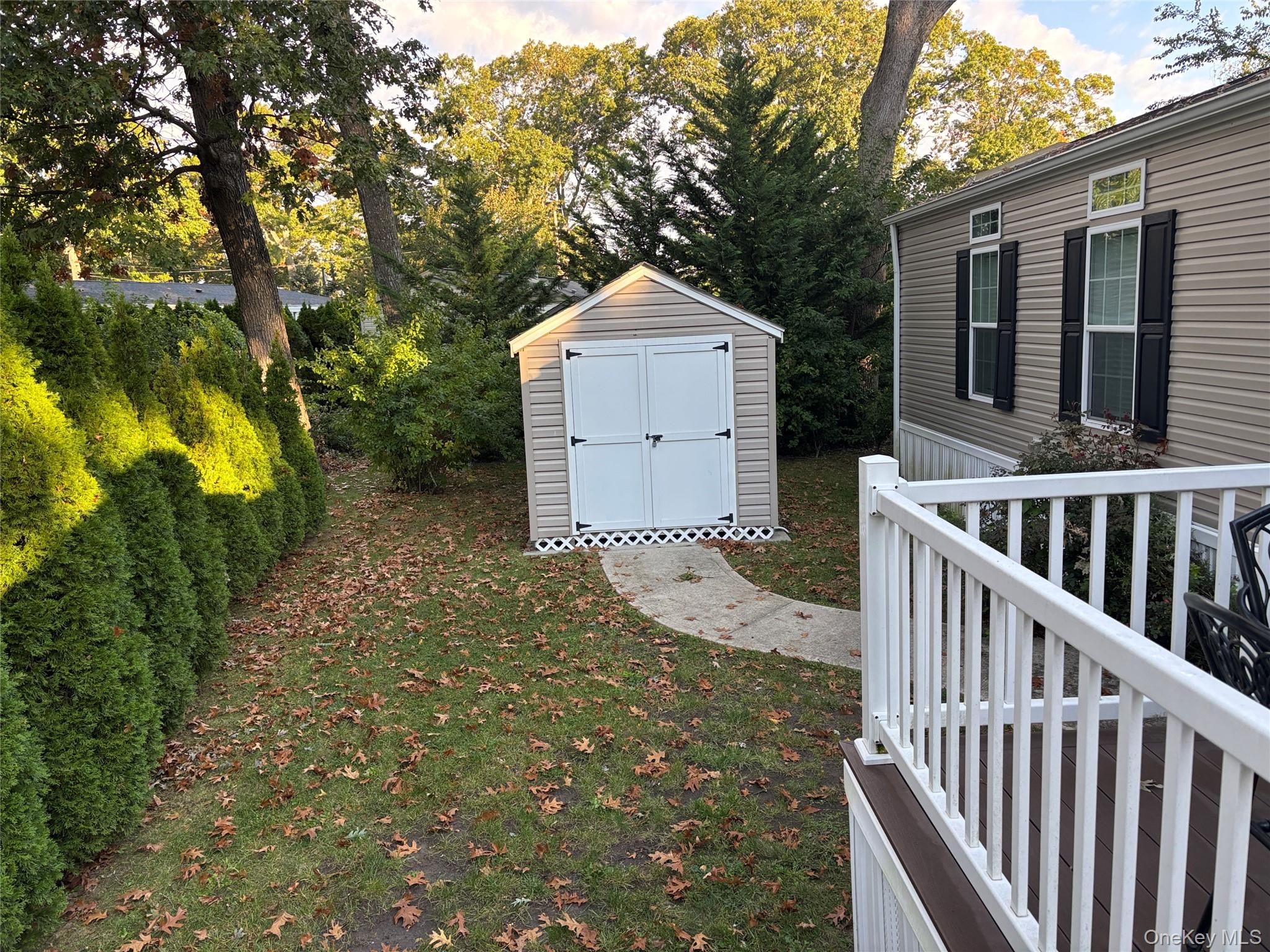 1661 Old Country Road, Unit 72 photo 4