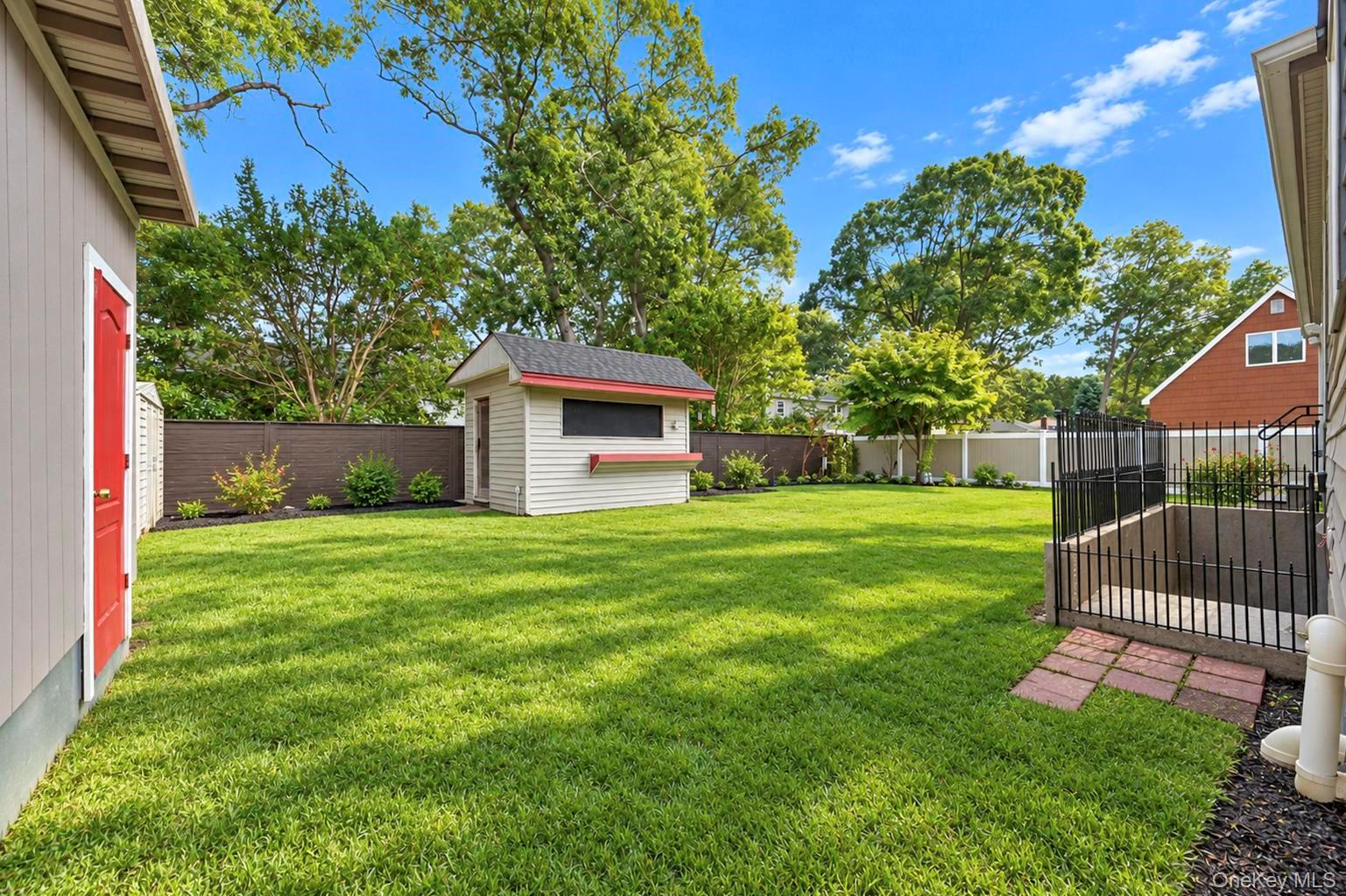 1219 Coates Avenue – For Sale photo 35