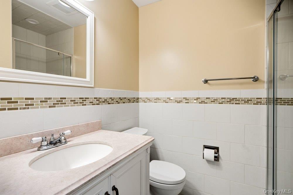 1406 Gotham Court W – For Sale photo 18
