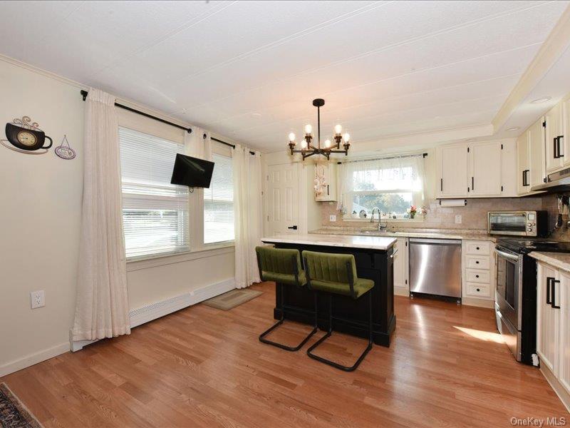 10 Greenwood Boulevard – For Sale photo 12