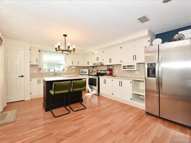 10 Greenwood Boulevard – For Sale photo 13