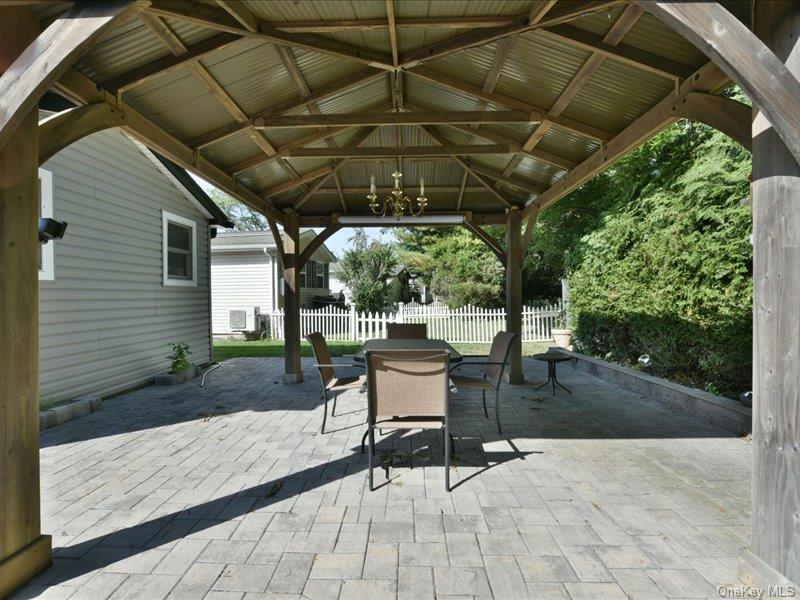 10 Greenwood Boulevard – For Sale photo 26