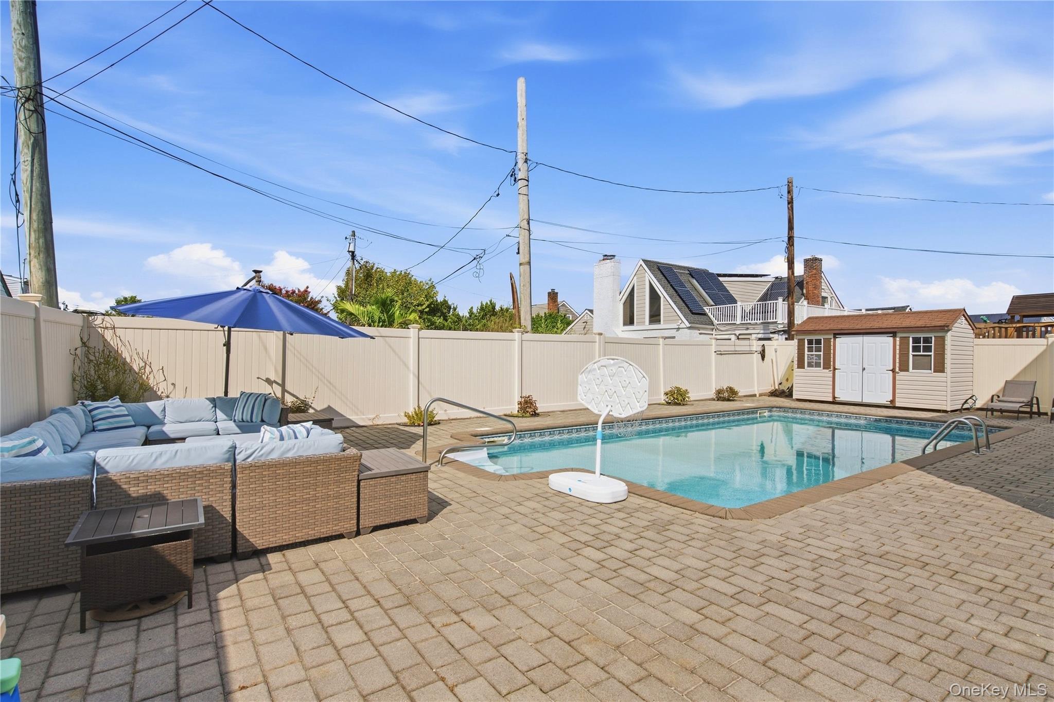 17 Richmond Road – For Sale photo 33
