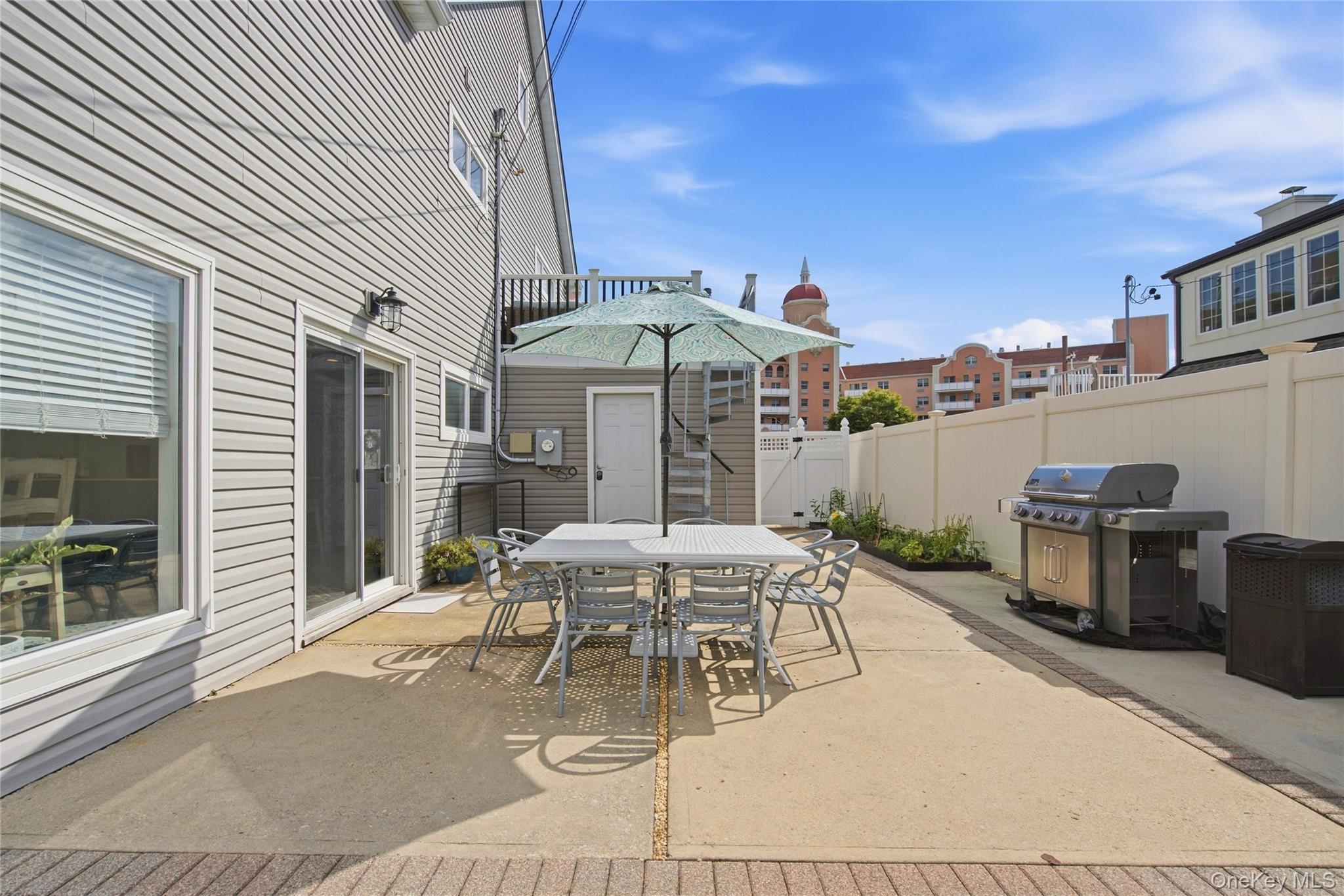 17 Richmond Road – For Sale photo 36