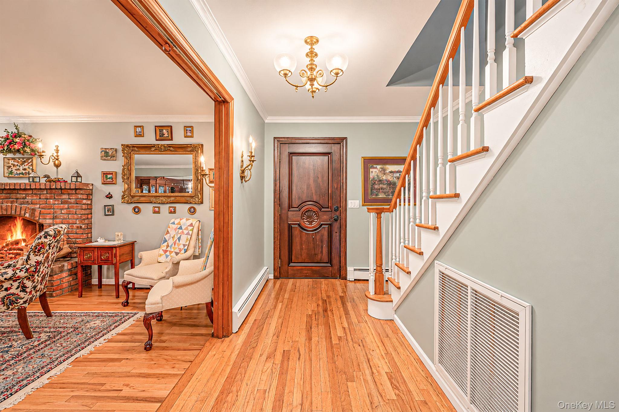 265 Oak Neck Lane – For Sale photo 12
