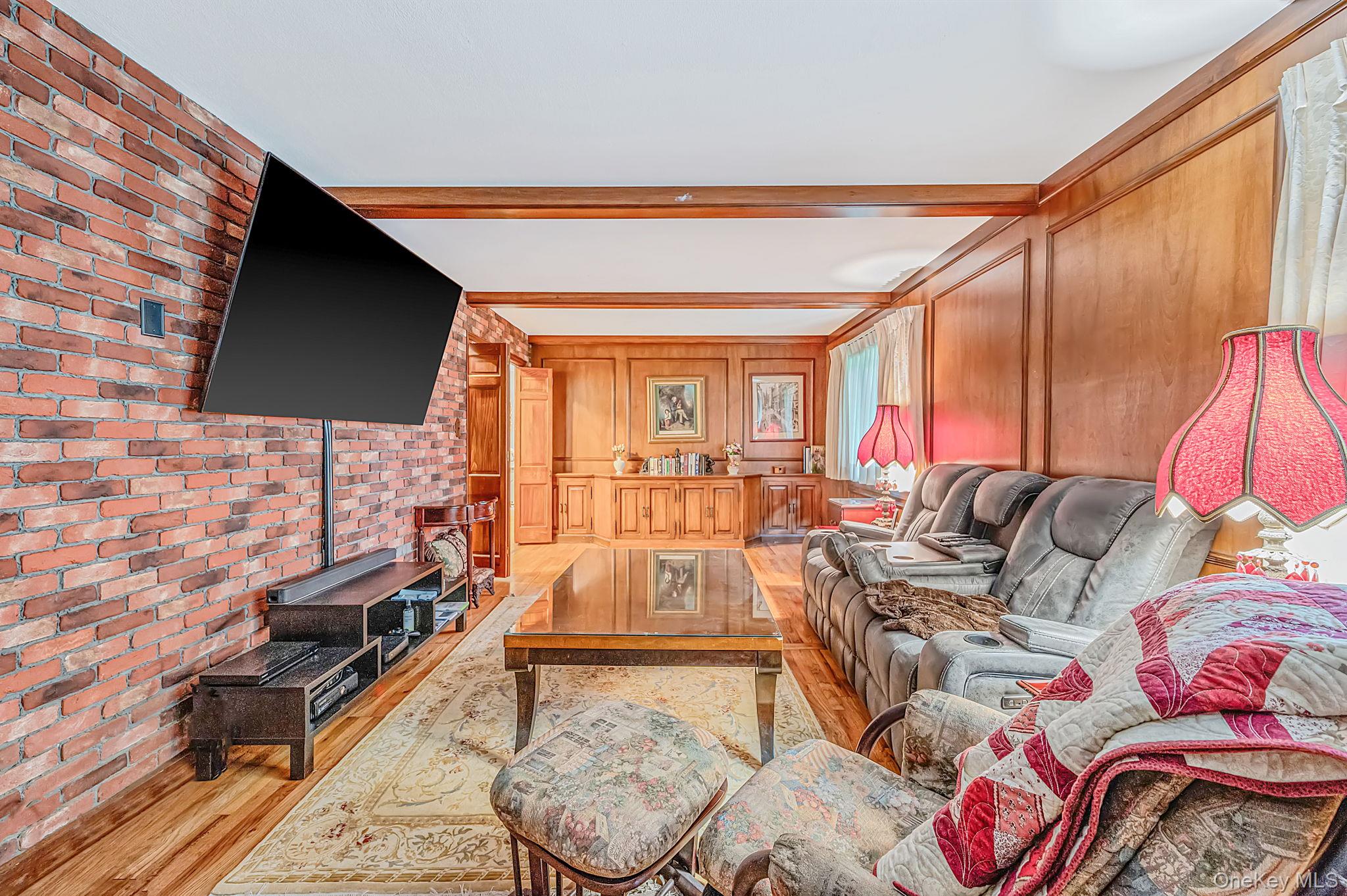 265 Oak Neck Lane – For Sale photo 19
