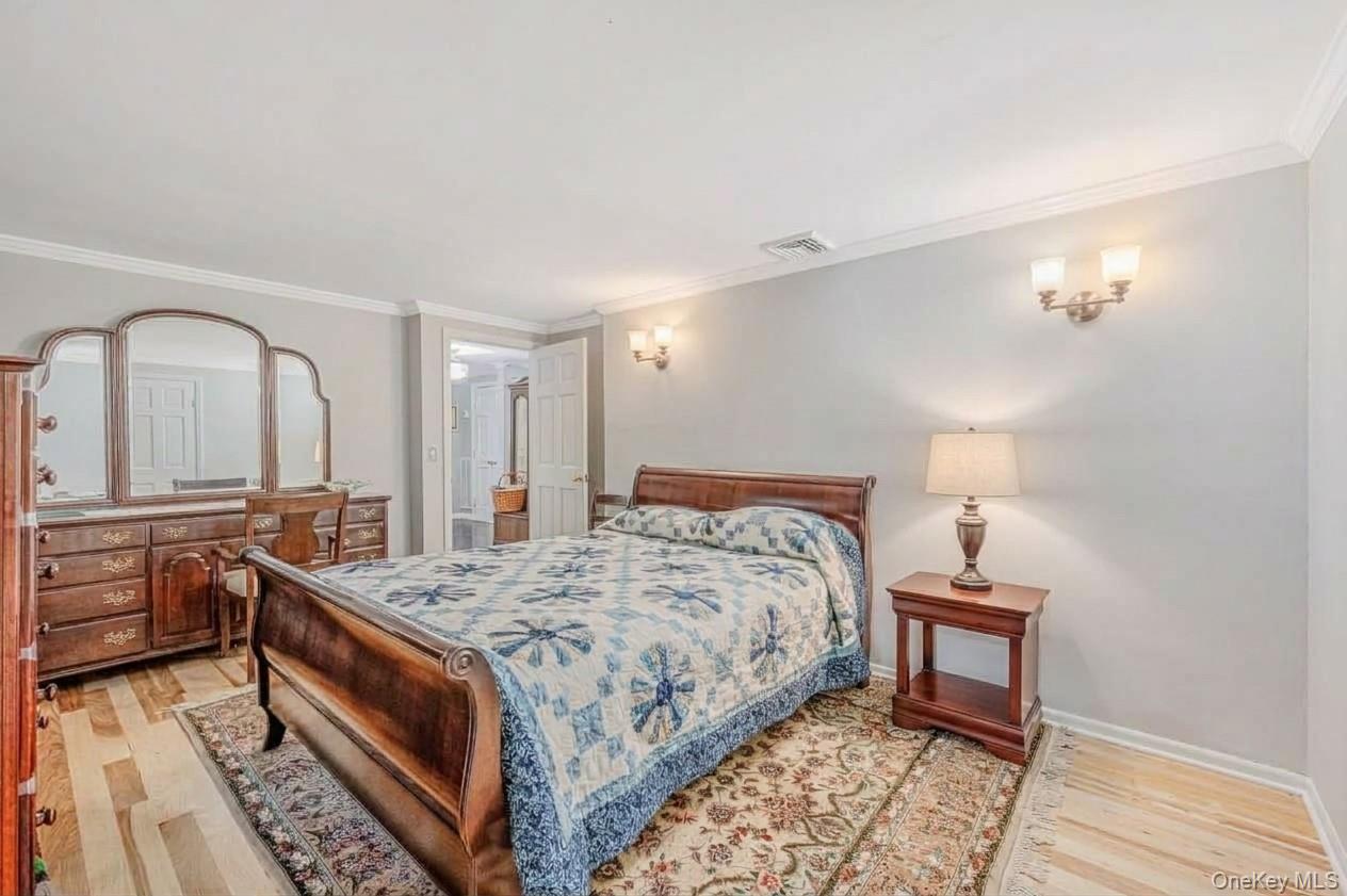 265 Oak Neck Lane – For Sale photo 25