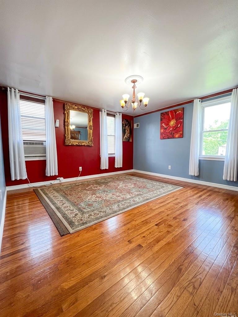 79 Moquette Row N – For Sale