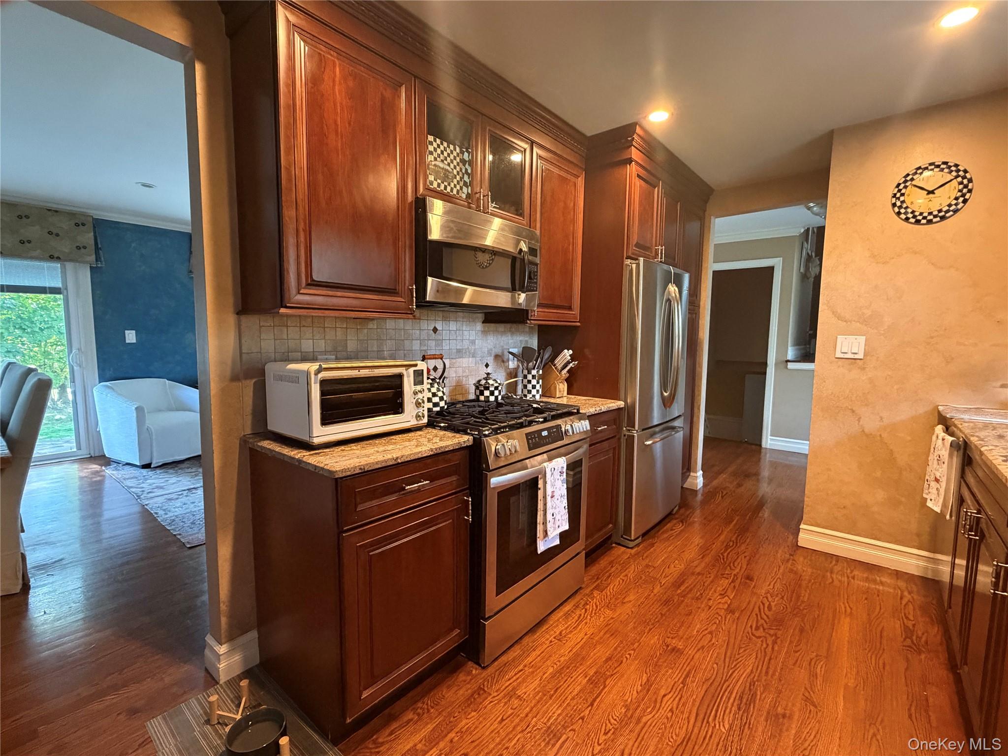 17 Renee Place – For Rent photo 4