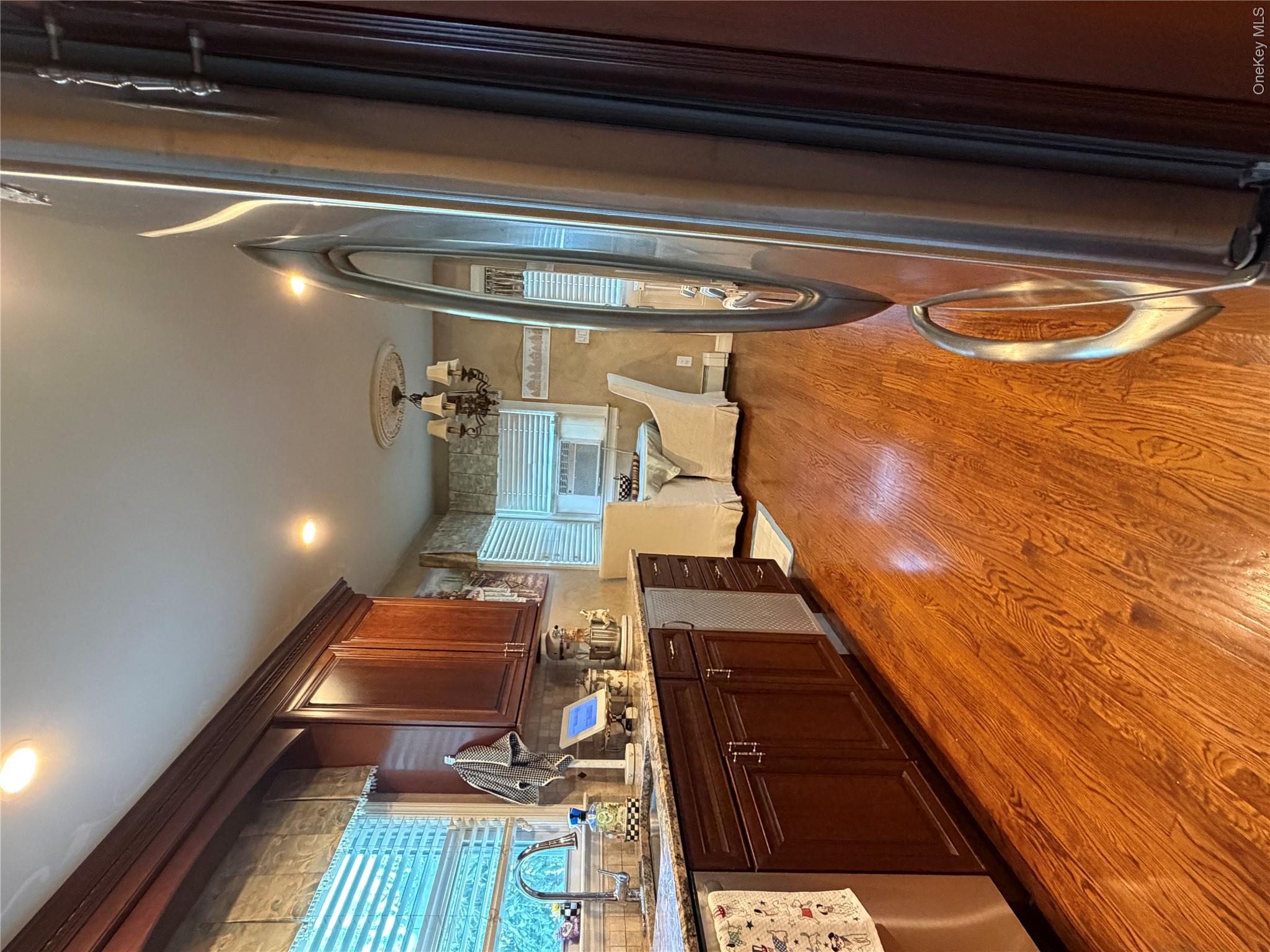 17 Renee Place – For Rent photo 3