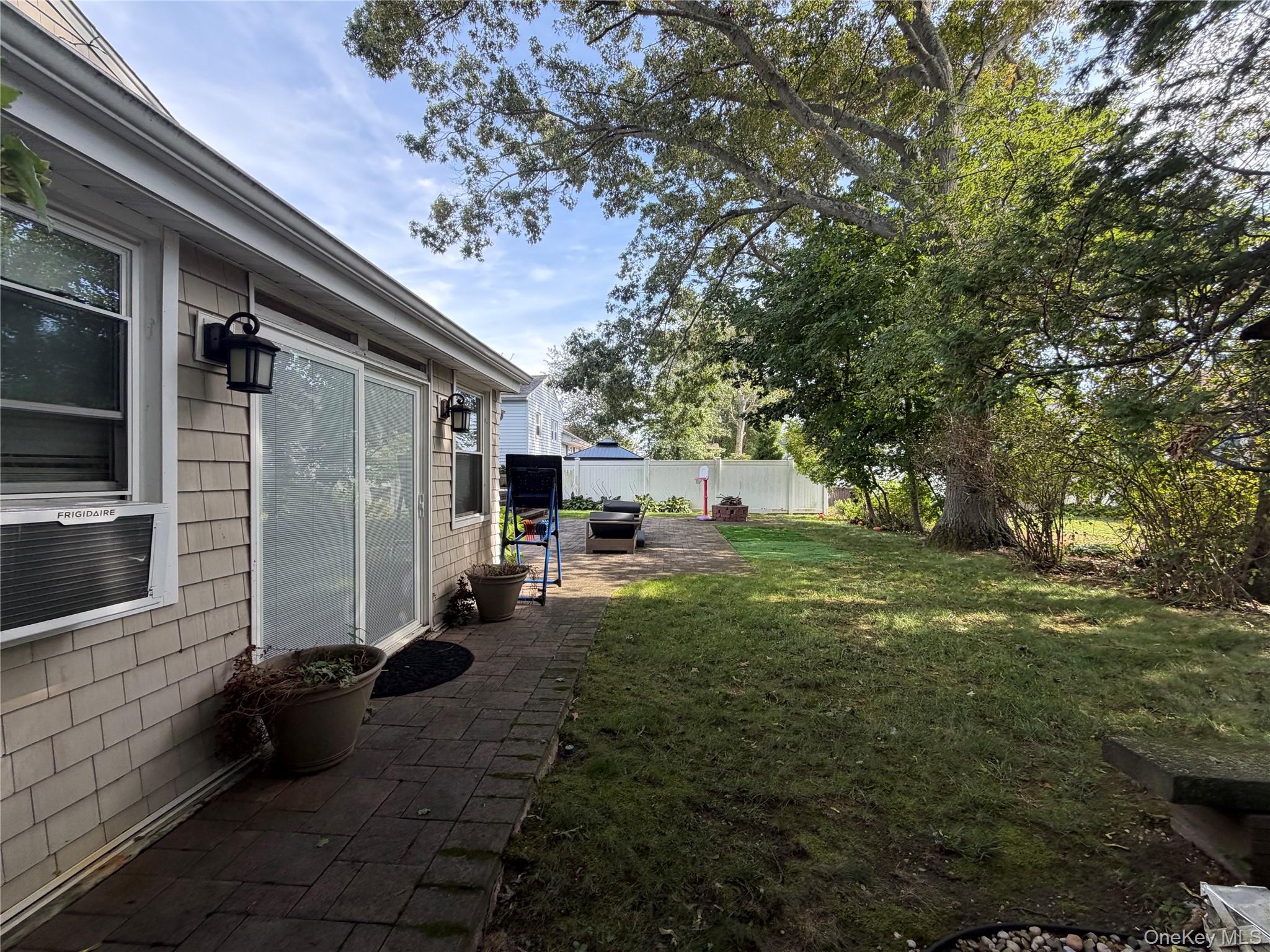17 Renee Place – For Rent photo 21