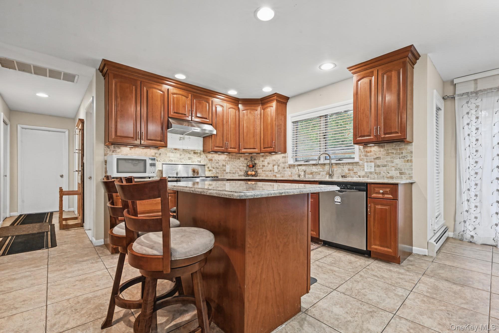 9 Ellen Court – For Rent photo 10