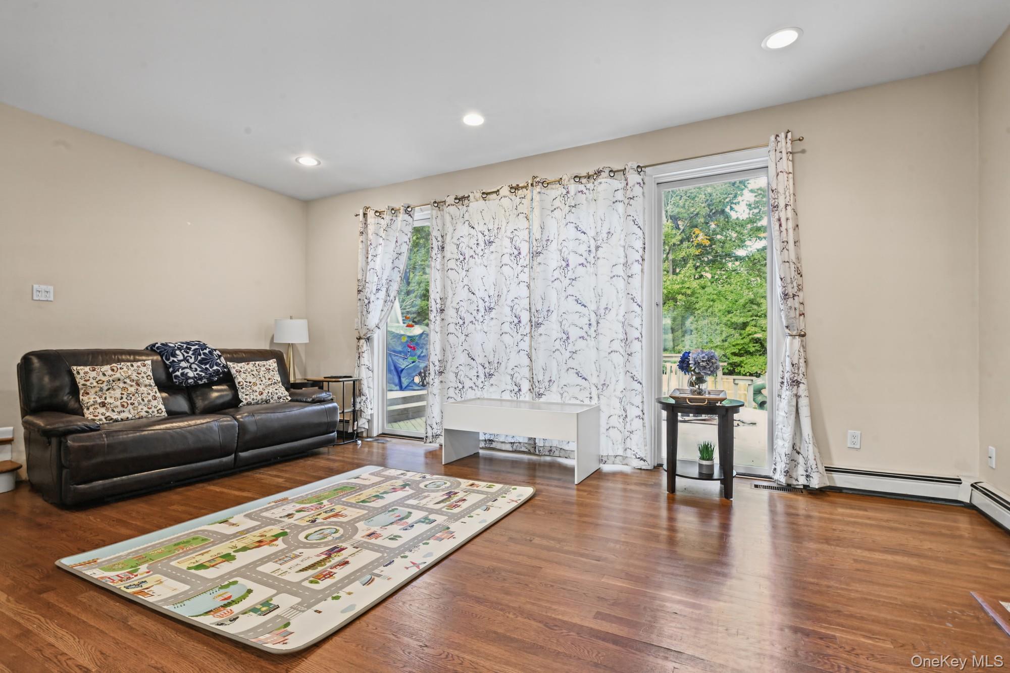 9 Ellen Court – For Rent photo 8