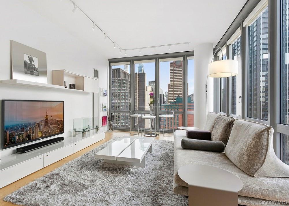 310 W 52nd Street, Unit 35A photo 2