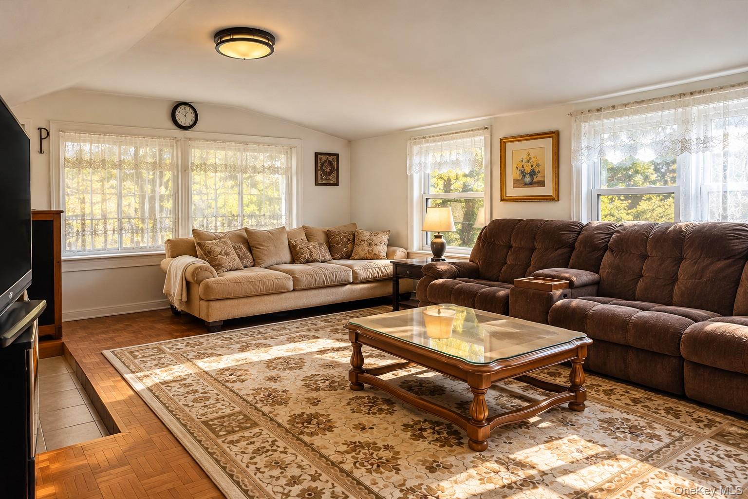 82 Starlight Drive – For Sale photo 3