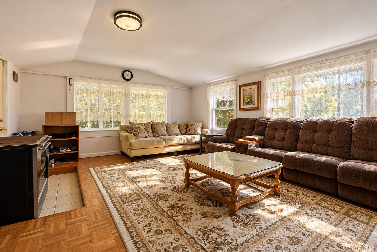 82 Starlight Drive – For Sale photo 2