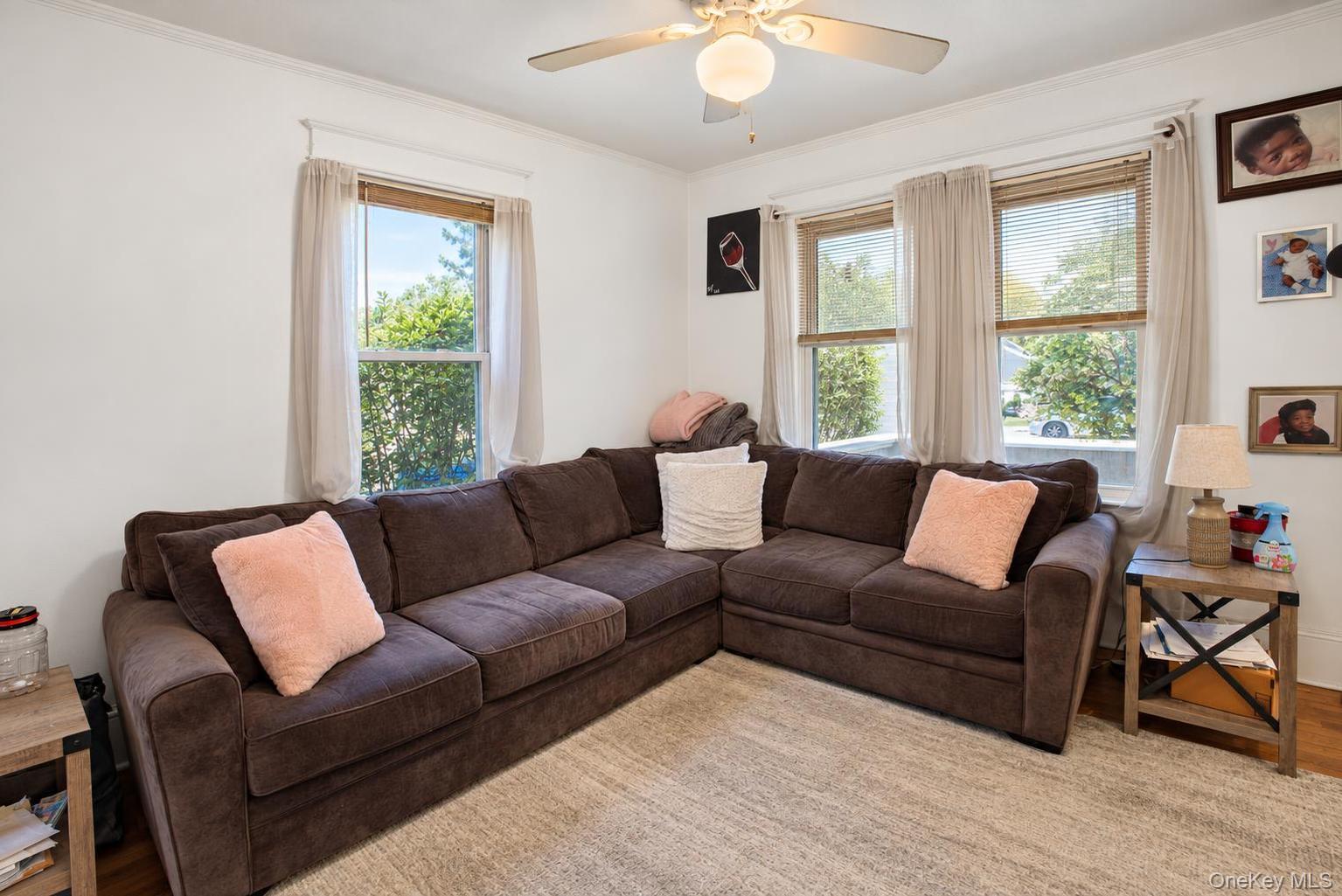 26 Oakwood Boulevard – For Sale photo 13