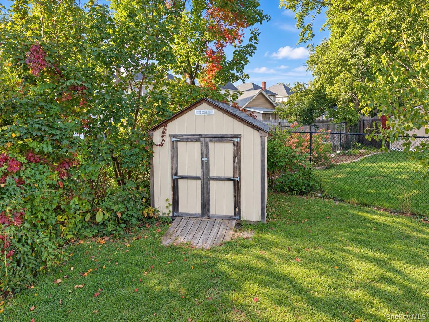 26 Oakwood Boulevard – For Sale photo 45