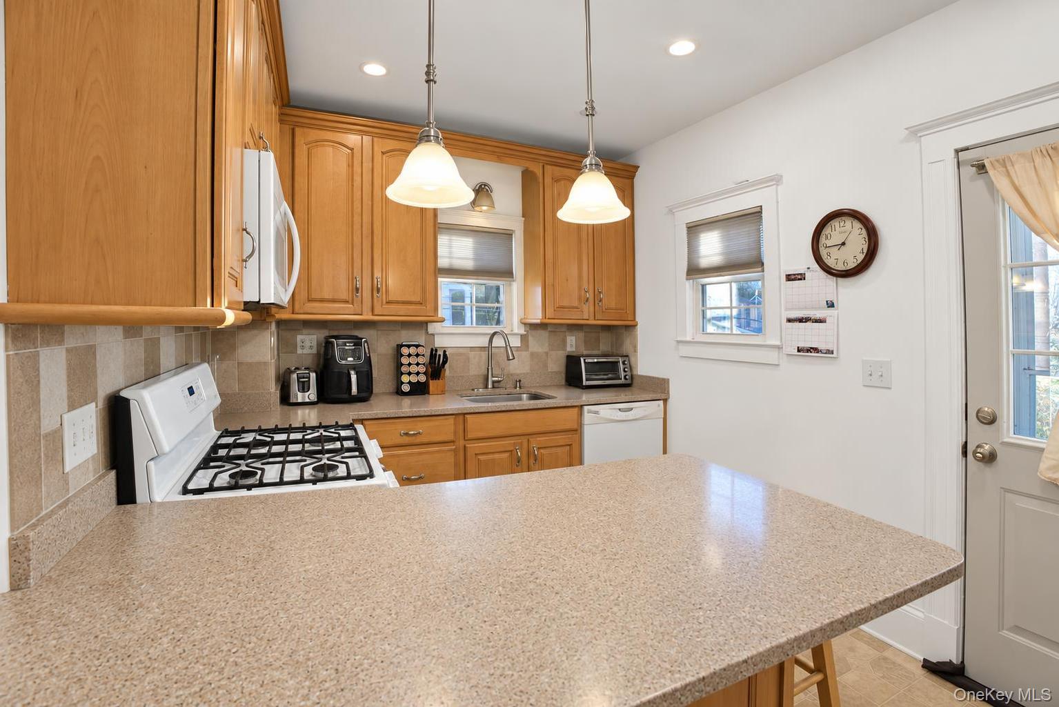 26 Oakwood Boulevard – For Sale photo 19