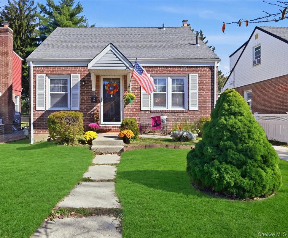 6 Wilton Street – For Sale photo 2