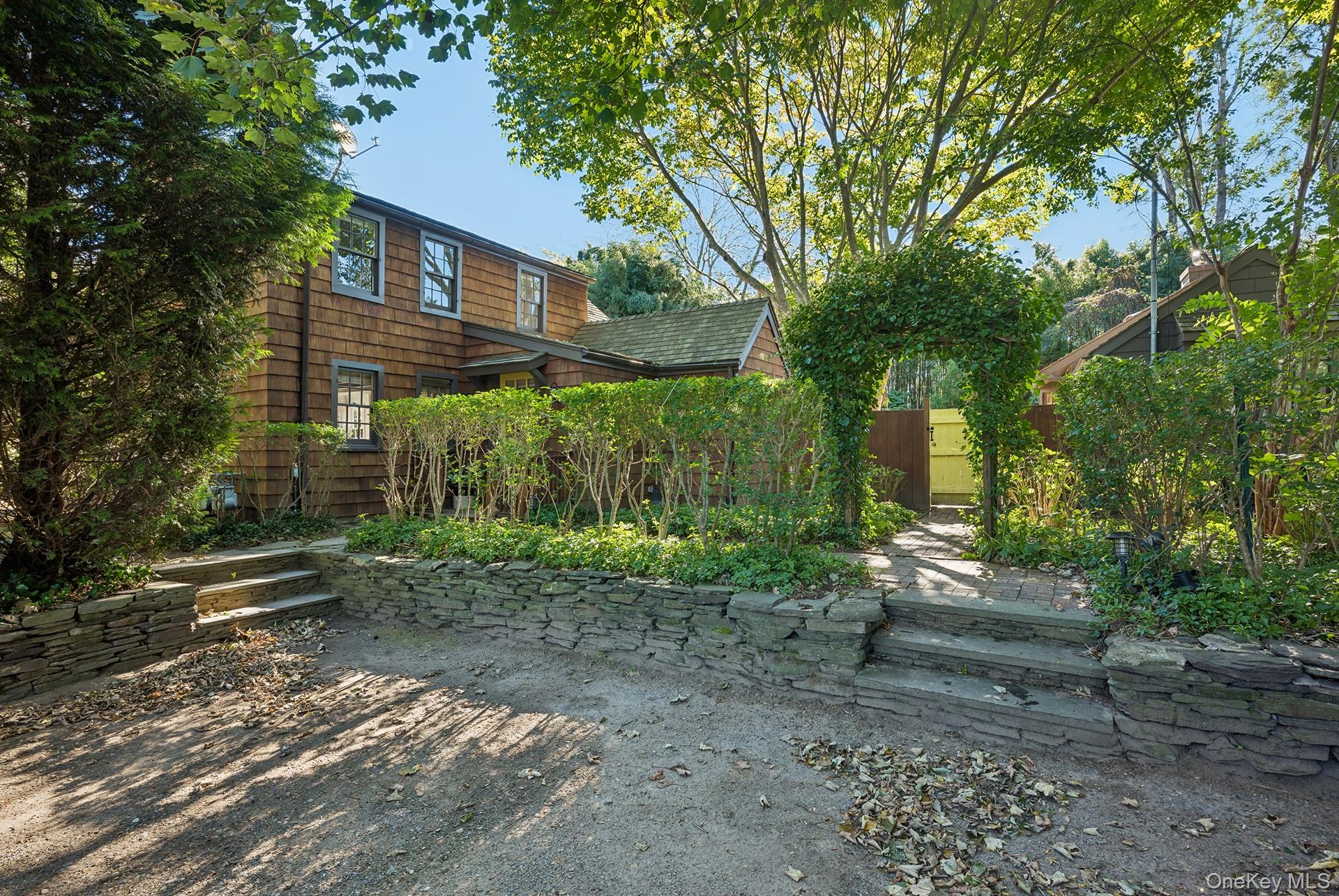48 Accabonac Road – For Sale