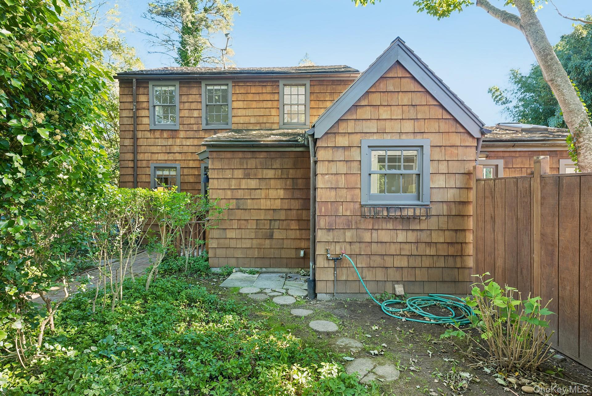 48 Accabonac Road – For Sale photo 4