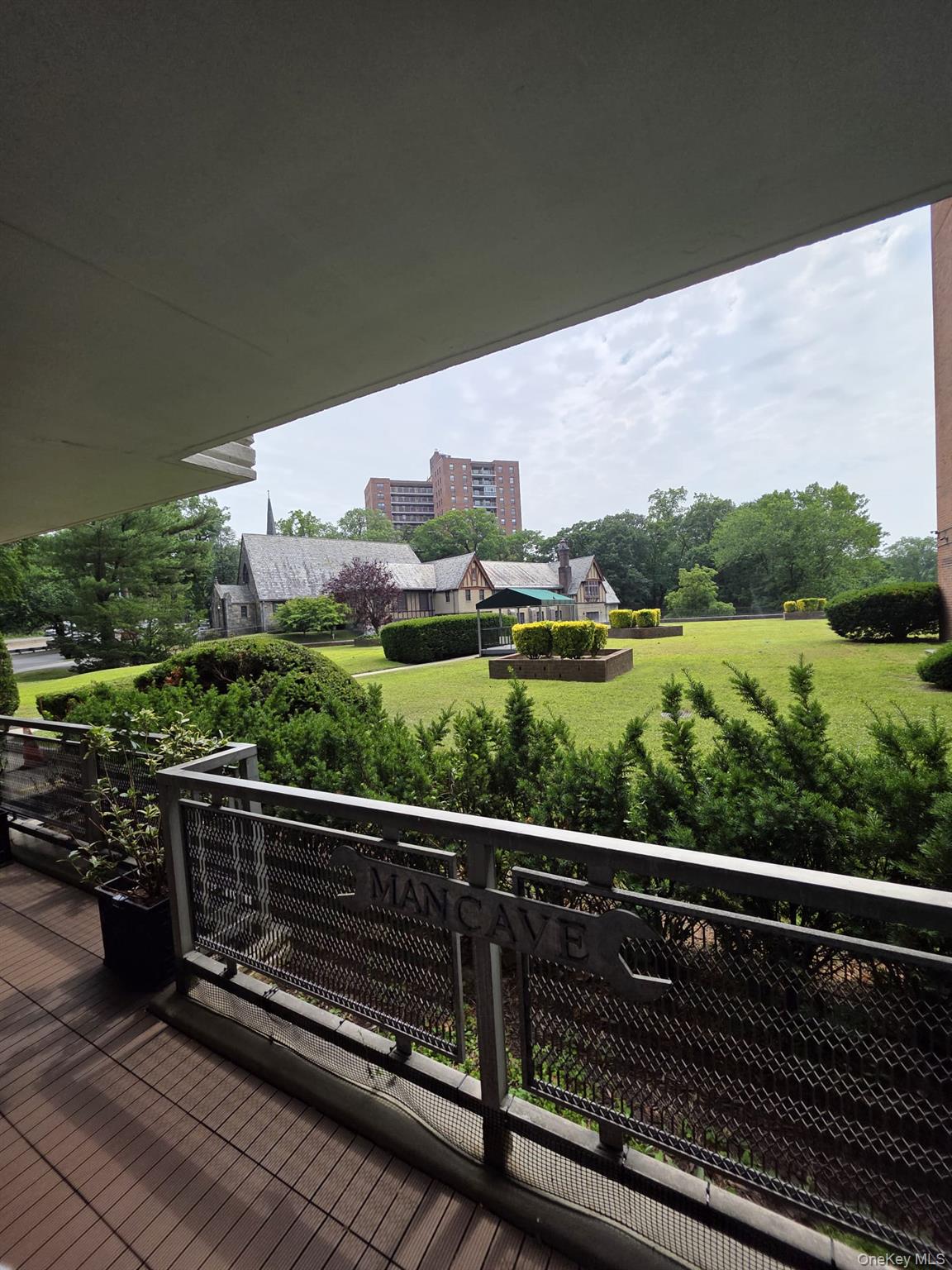 4901 Henry Hudson Parkway Parkway S, Unit 1H photo 3
